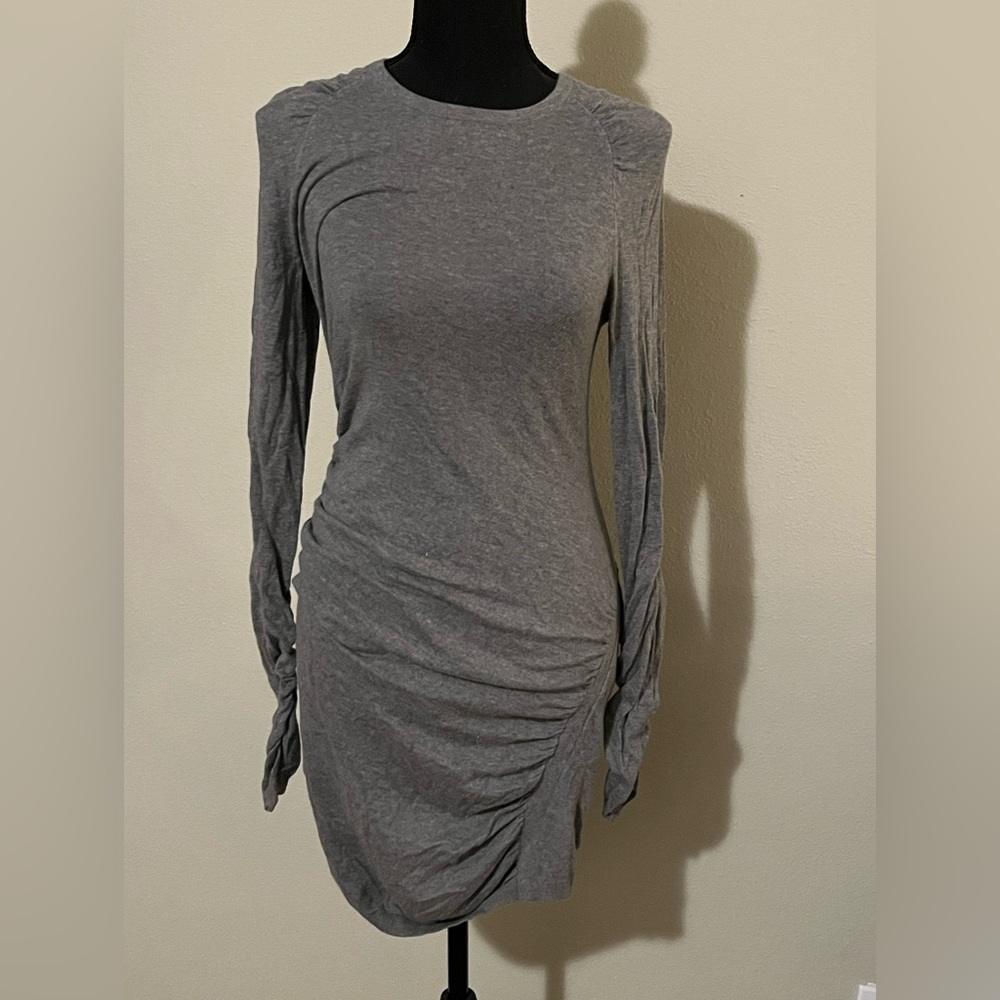 Grey minidress. Sweater material w/stretch. Size S. MODA International.